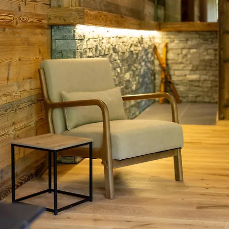 Le Cerf L Ski-out L Standing *