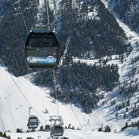 Apartament Le Cerf L Ski-out L Standing *