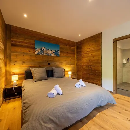 Le Cerf L Ski-out L Standing